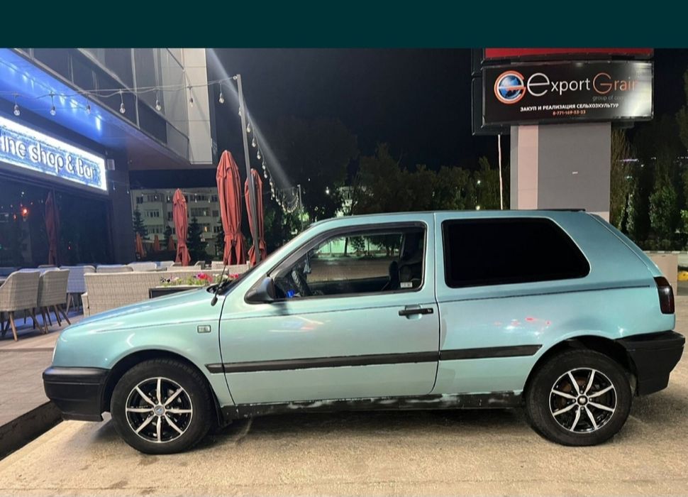Продам гольф 3 , автомат!