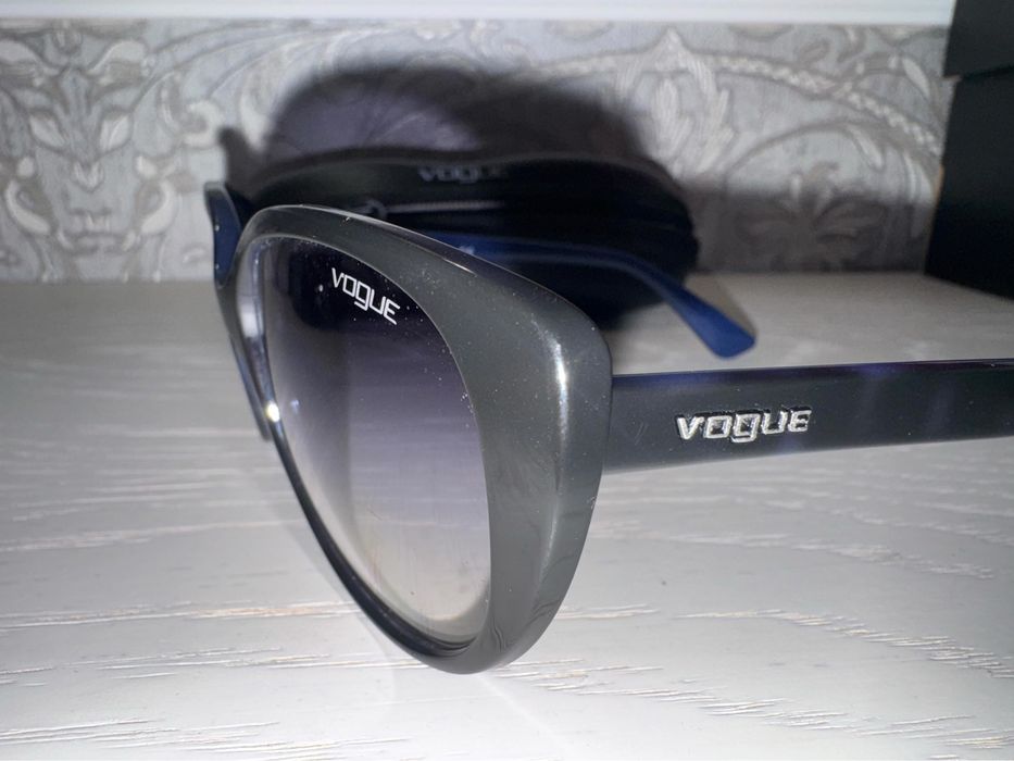 ОРИГИНАЛНИ слънчеви очила Vogue