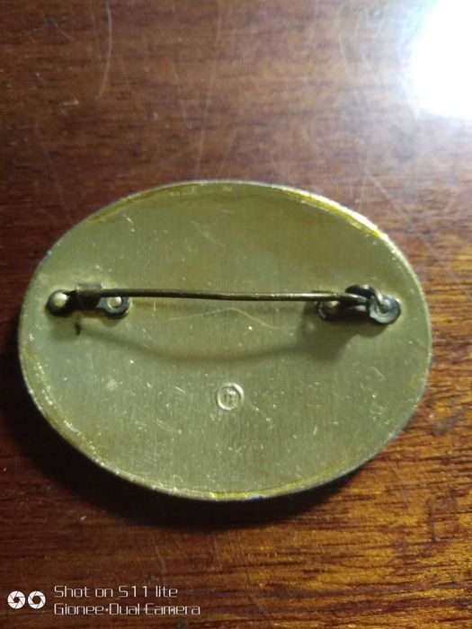 брошь советских времён