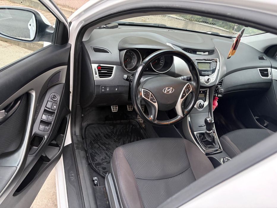 HYUNDAI Elantra 2012 — imagine 4