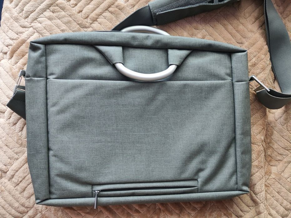 Сумка для ноутбука.