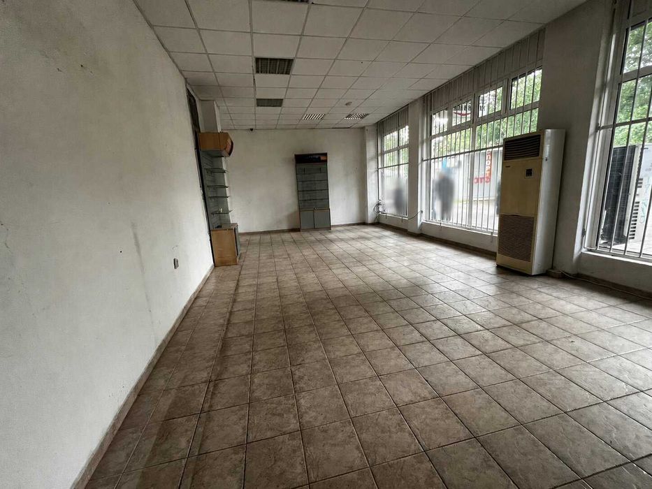 Магазин под наем в центъра на гр. Габрово - 91 m²