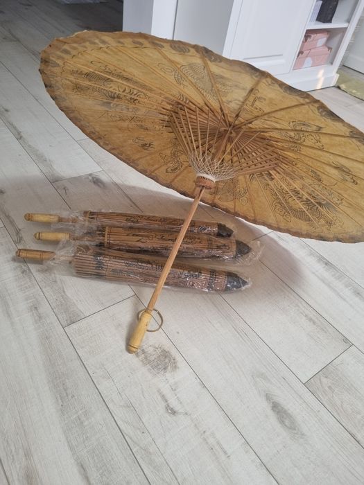 Umbrela chinezeasca de hartie