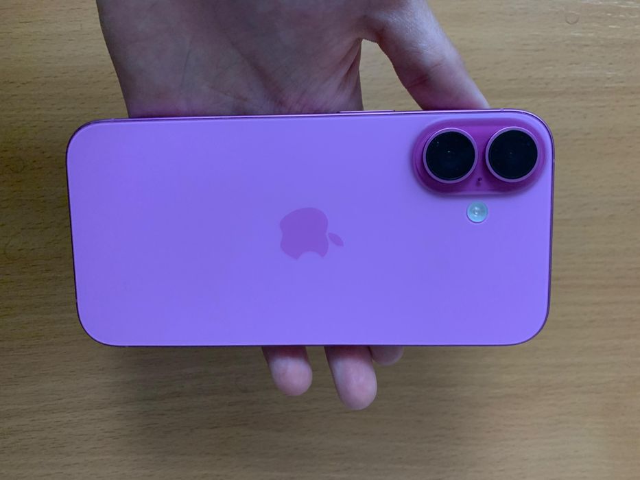 Продам iphone 16 pink