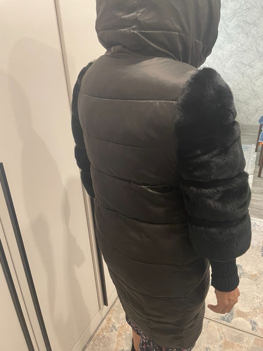 Куртка со сьемными рукавами