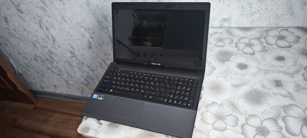 Продам ноутбук Asus X55VD