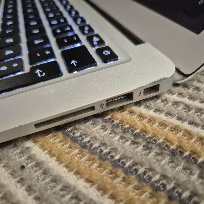 Лаптоп Macbook Air A1466 2014