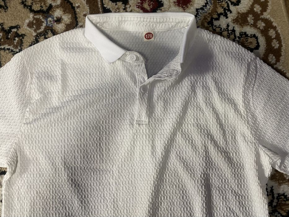 Мужское белое поло