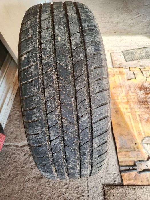 Продам б/у шины