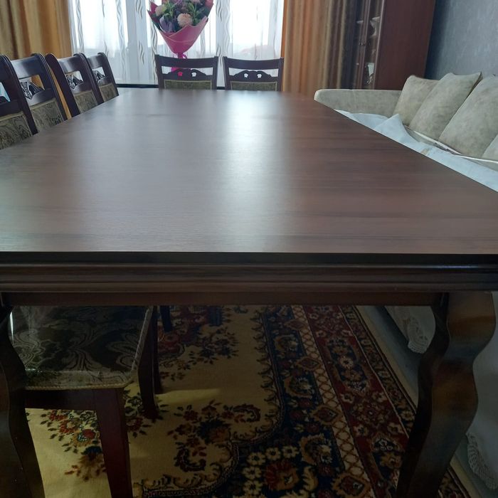 Продаётся гостевой стол