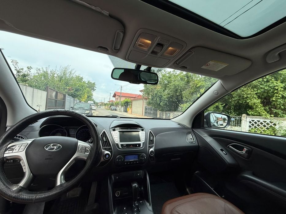 Vând Hyundai ix35 /4x4 d