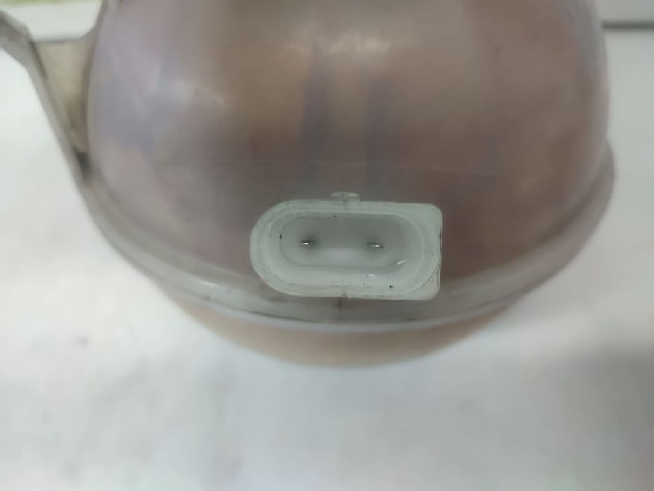 Vas expansiune antigel 1.6 2.0 tdi CAY CFF CFH 1k0121407a Volkswagen Tiguan 1 (5N) (2007 - 2011)