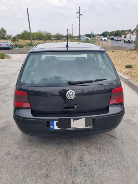 Volkswagen Golf 2000 benzină, 1.616 € — imagine 3