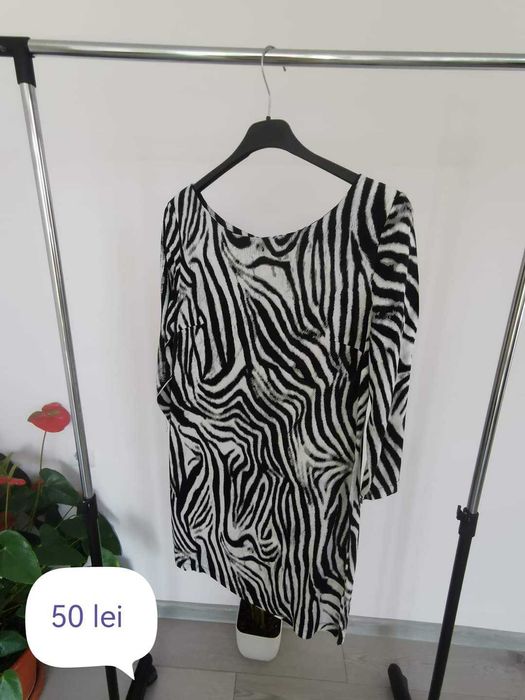 Vând rochii elegante pentru diferite evenimente