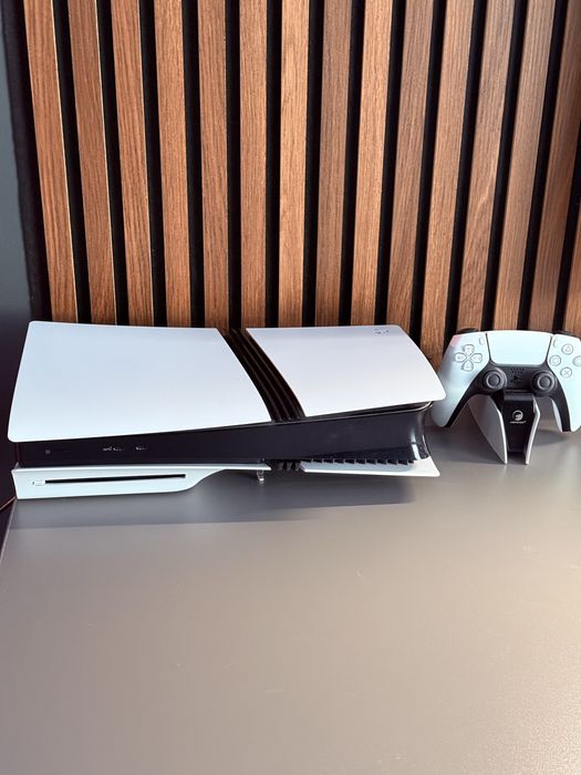 Vand / schimb Ps5 pro 2 tb disk cutie garantie  factura pc gaming