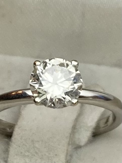 Inel solitaire aur alb cu diamant 1.05ct