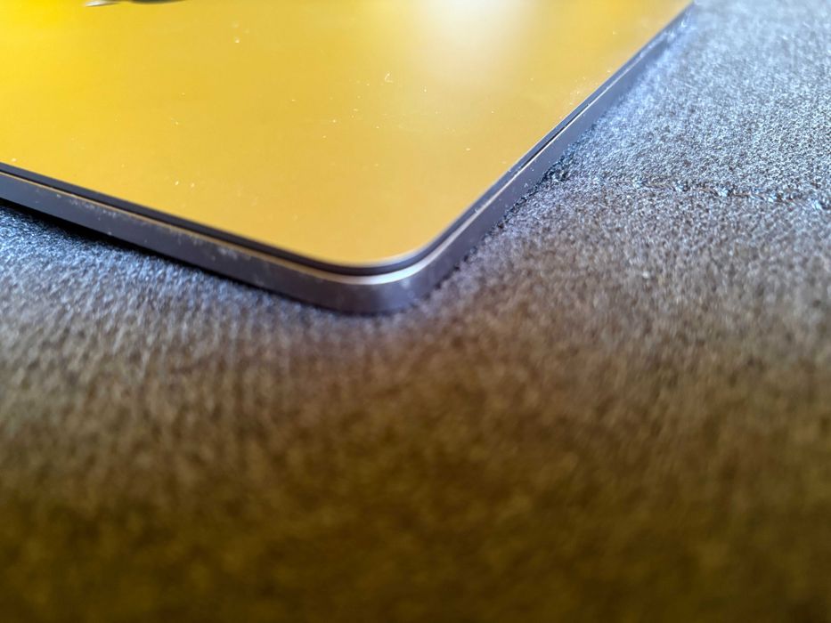 MacBook Pro (13 inchi, 2017), 8GB, I5 2.9 GHz