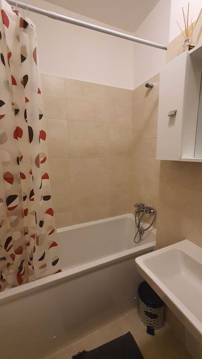 Inchiriere apartament 2 camere Aviatiei bloc nou