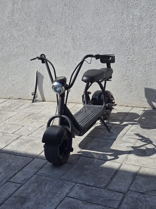 Vand sau schimb scuter electric harley