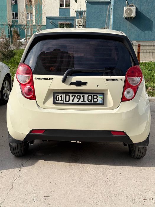 Спарк в хорошем состоянии 1 позиция