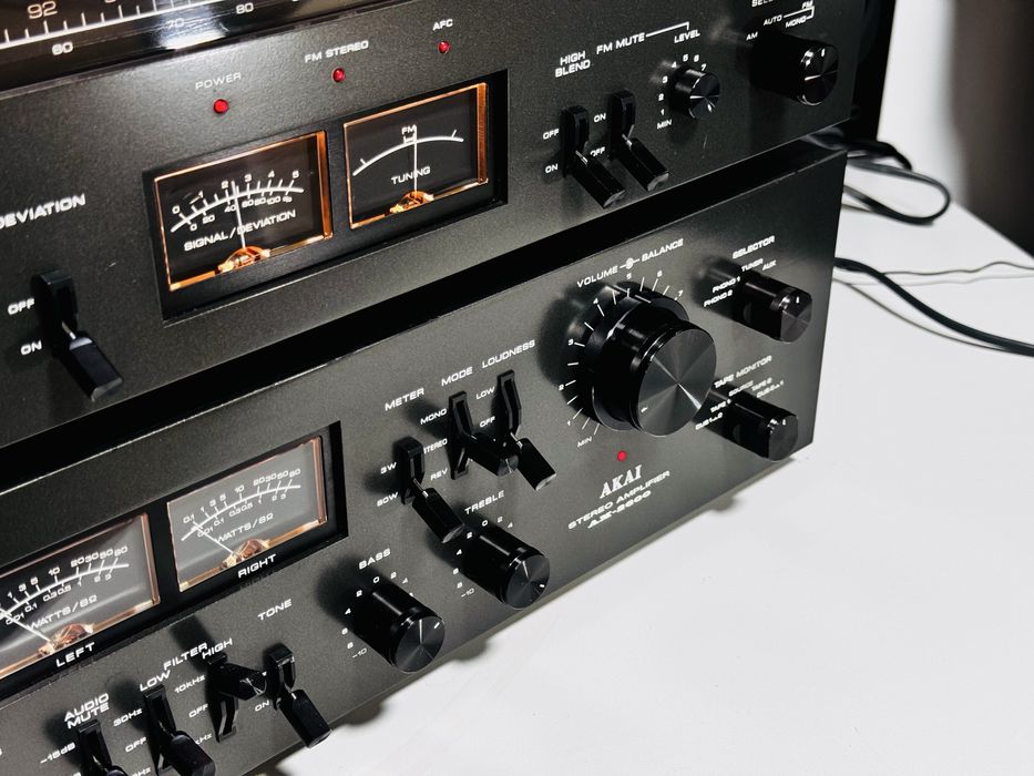 Linie audio 3 corpuri  AKAI-AM2600,AT2600,GXC709D-ampli,deck,tuner !