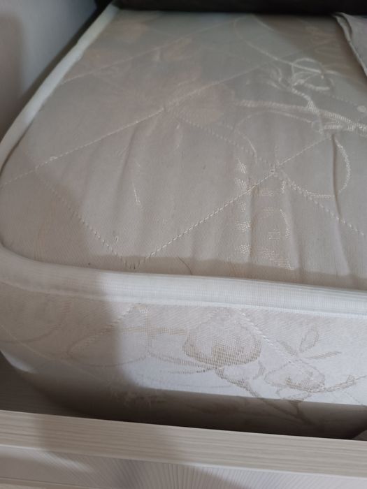 Двухъярусная кровать