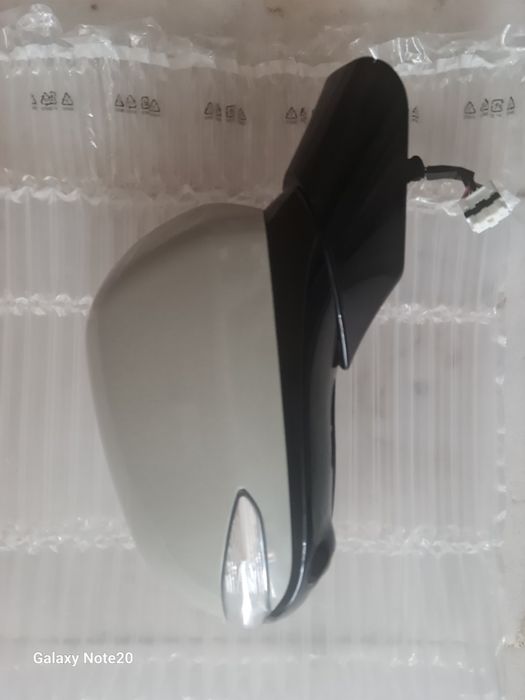 Зеркало от Hyundai Santafe TM.