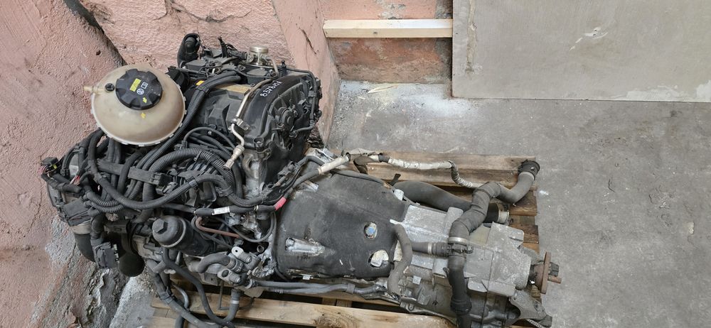 Двигател BMW B37B15A