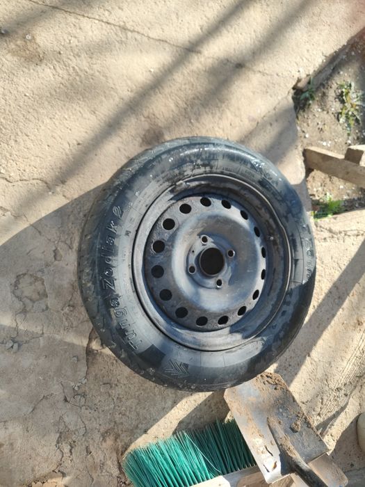 Продам резину с диском комплект