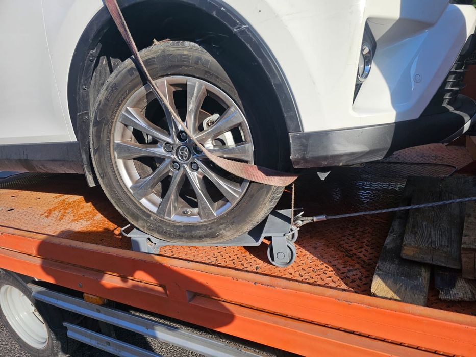 Эвакуатор работаем 24.7