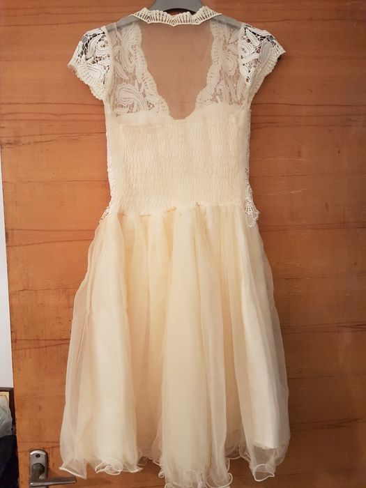 Rochita ocazie: cununie civila, domnisoara de onoare