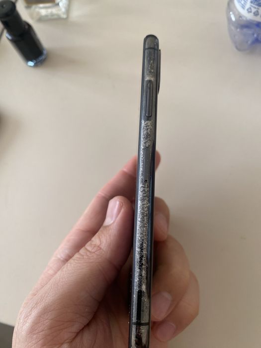 Iphone X в хорошем состоянии