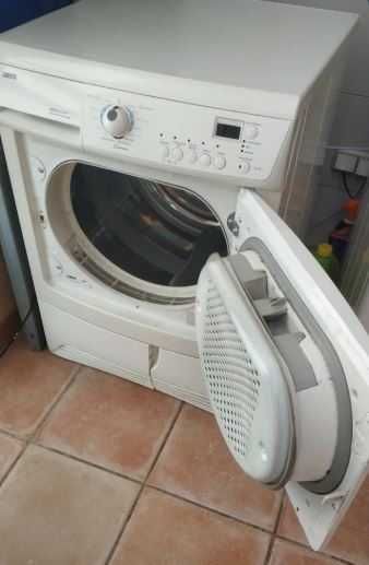 Сушилня Zanussi ZTE 285