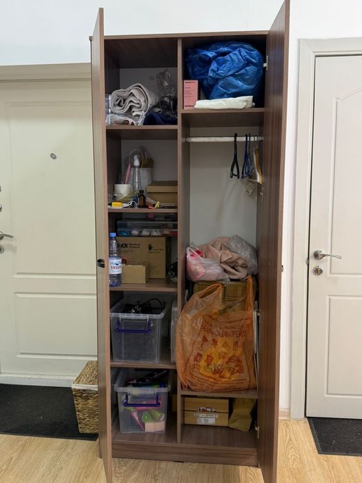 Шкаф для офиса или одежды