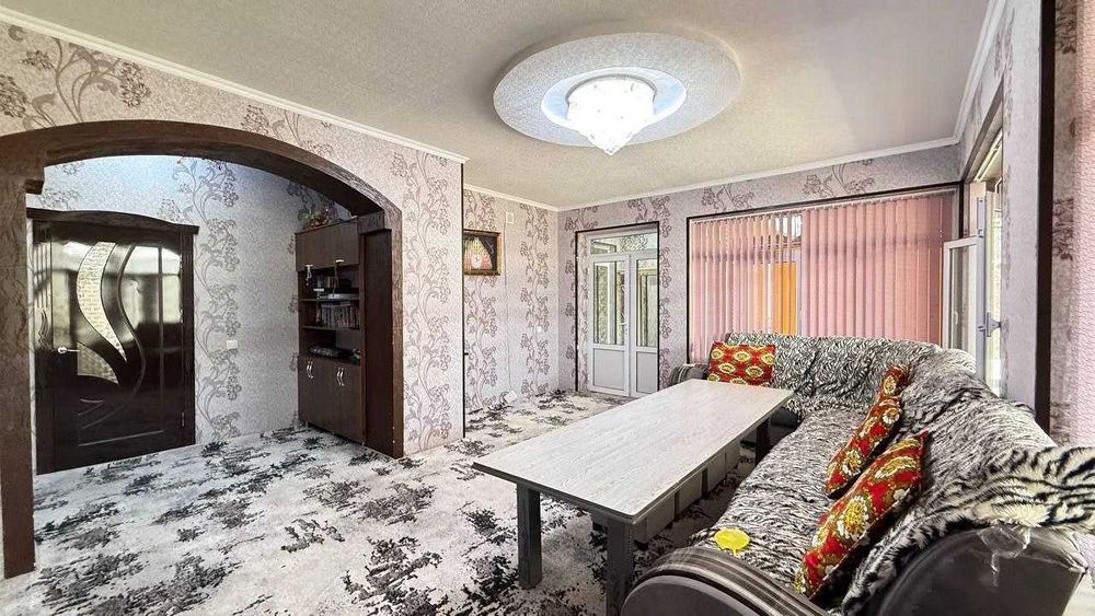 Бешболада шикарный Ховли уй сотилади