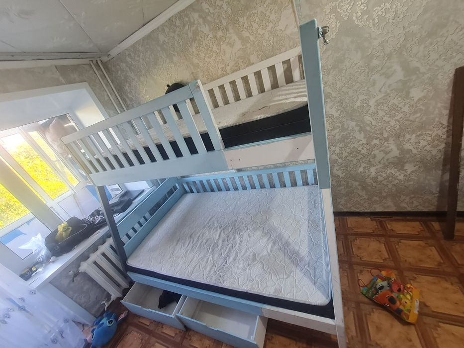Продаю Двухярусный кроватка