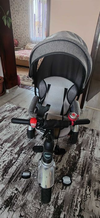 Детска триколка със сенник