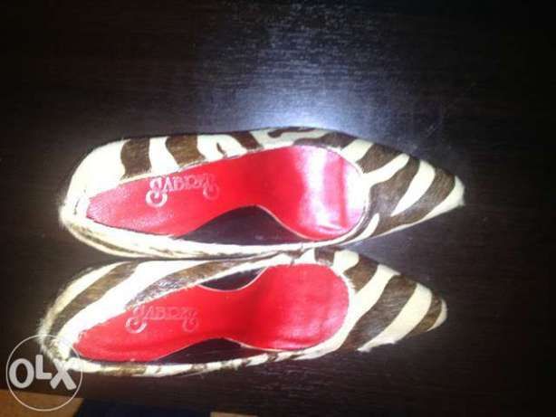 Pantofi piele si blanita ponei, purtati o singura data, mar. 38