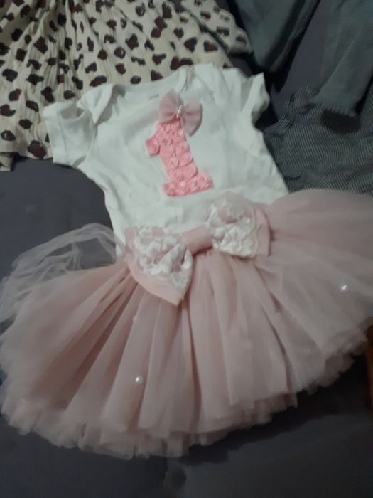 Детские вещи бу в отличном состоянии.  От 1 года до 3 лет. На девочку