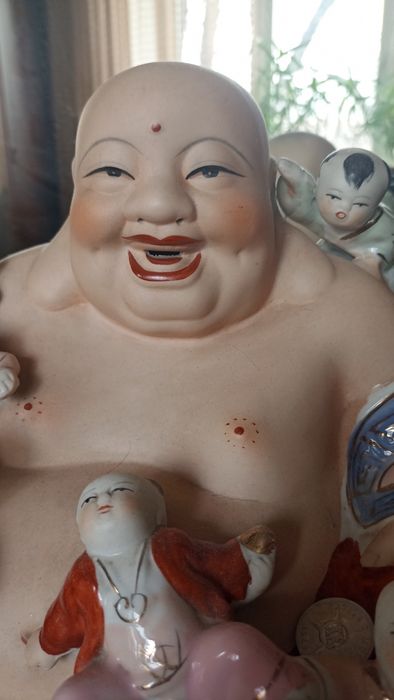 Будда Хотей- статуэтка