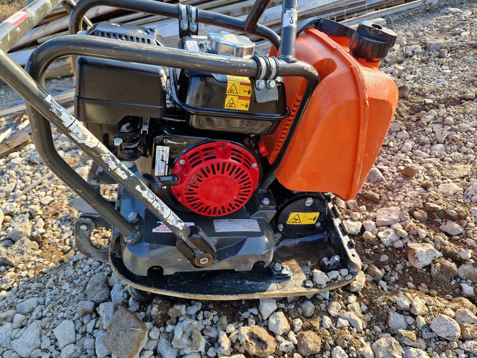 Placa compactoare Husqvarna  LF 75