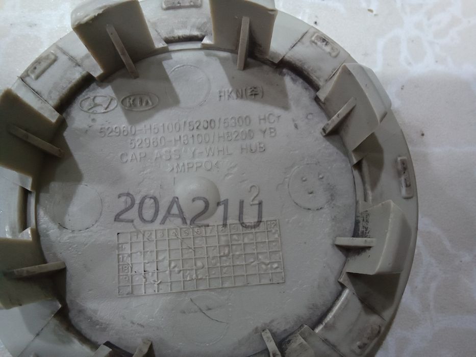 Продам Заглушка,колпак на диски оригинал