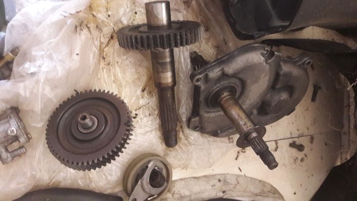 АЕРОКС. ПРОДАВАМ части за Ямаха Аерокс.