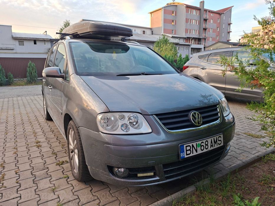 VOLKSWAGEN Touran 2006 — imagine 1