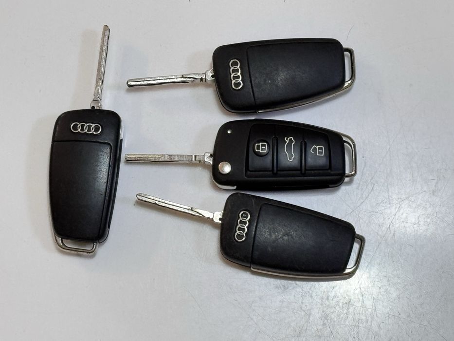 Оригинален ключ за Audi с платка
