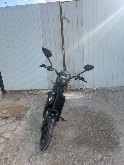 Продам скутер новый