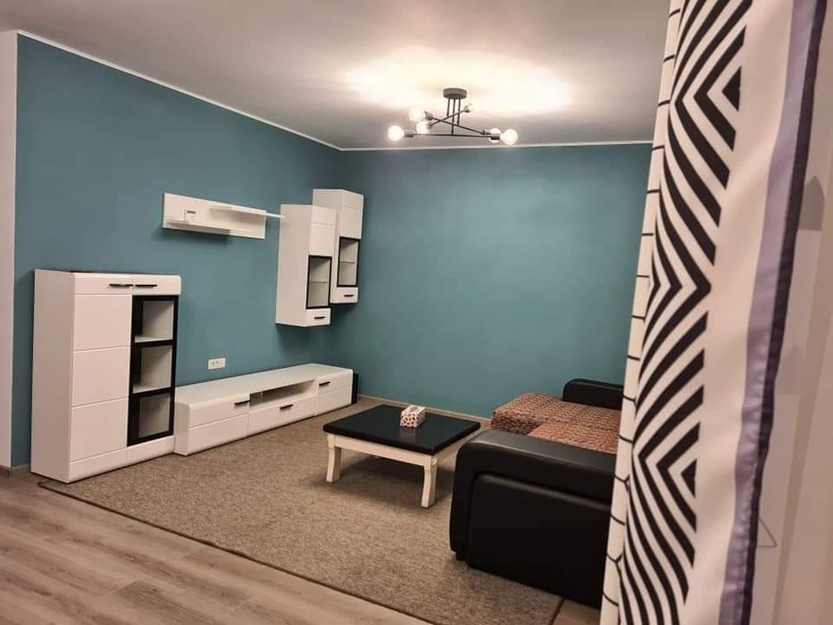 Duplex de închiriat Moșnița Nouă, 3 camere, curte