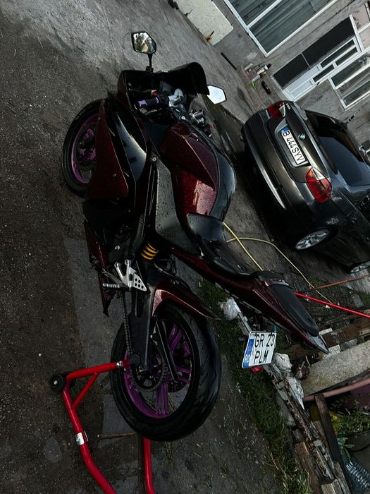De vânzare yamaha yzf r125