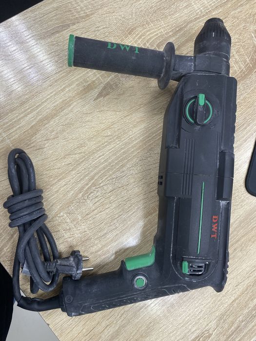 Перфоратор DWT SBHP10-30 (ТМ79)