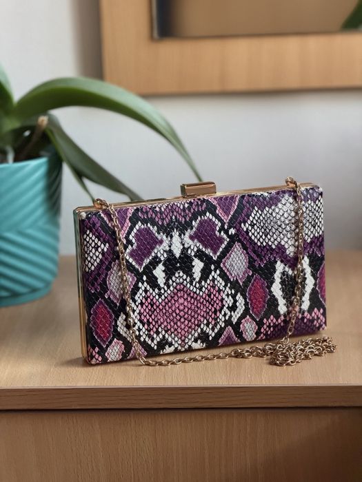 Дамски чанти – Versace, Steve Madden, Kendall & Kylie